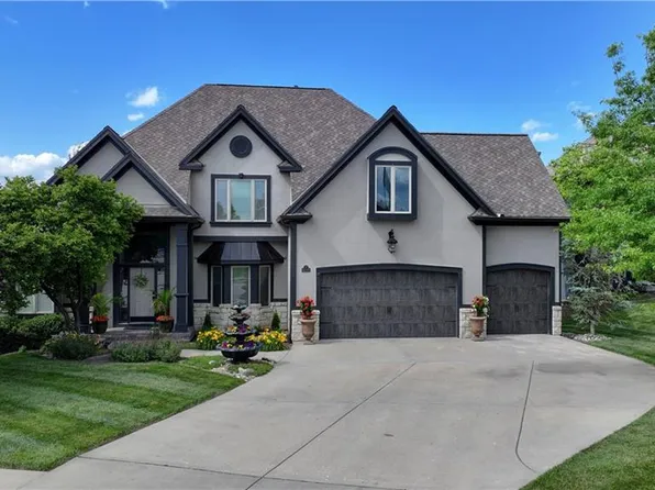 6208 NW 104th St, Kansas City, MO 64154