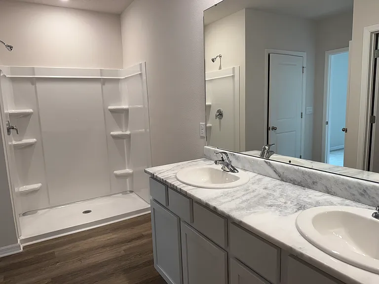 Hilltop Cir — Photo 7