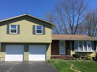 4927 Windgate Rd, Liverpool, NY 13088