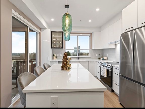 3rd image of 8117 200a St