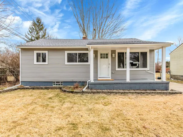 2116 Van Courtland Dr, Troy, MI 48083