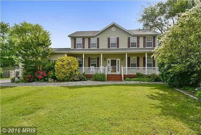 Tucked away on Cul de sac