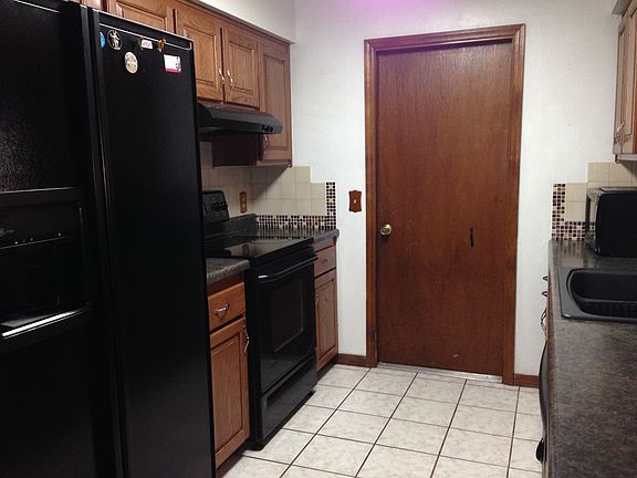 3rd image of 7117 Hartman St
