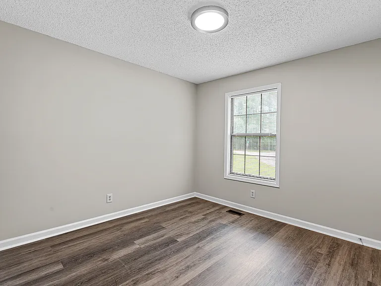 90 Edelweiss Dr — Photo 10