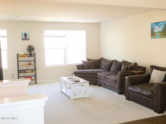 5th image of 1304 Cyprus Court