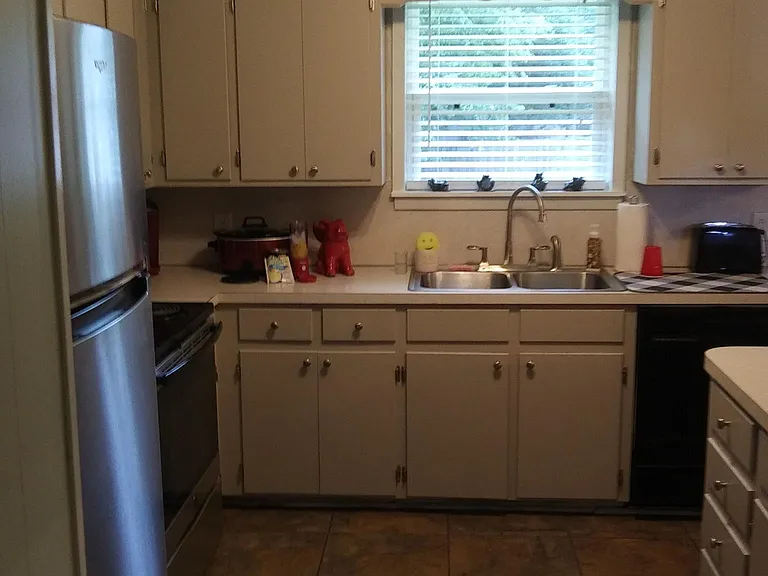 Hallway into Kitchen