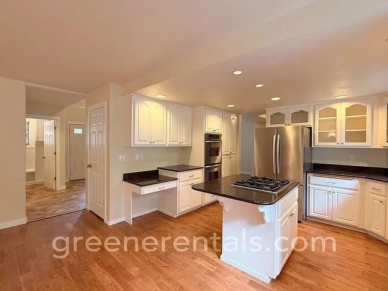 1206 Tabitha Ct NW — Photo 8