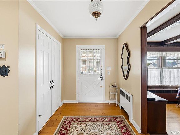 4th image of 3075 Wilson Avenue