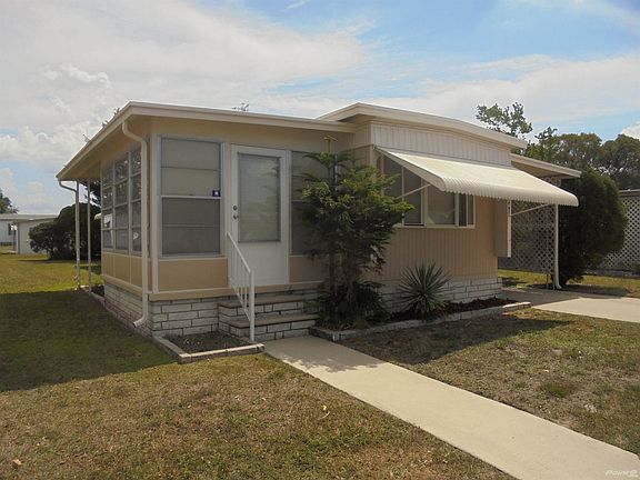 2nd image of 5840 Eastlake Dr