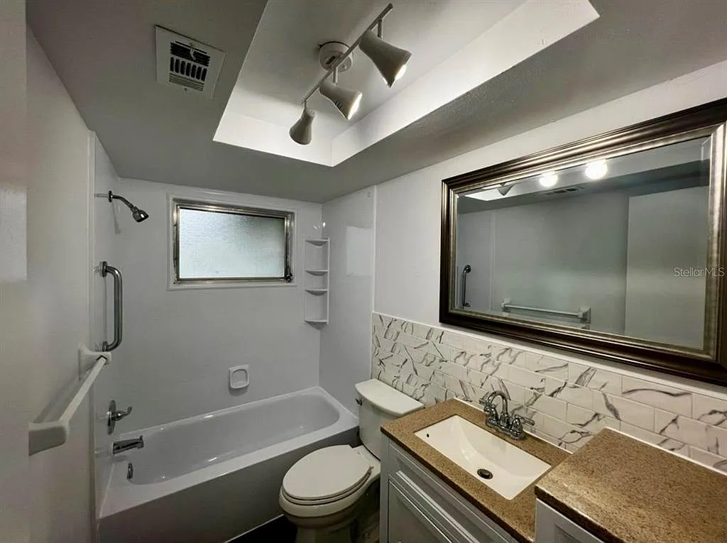 2 bed, 1.0 bath, 816 sqft, $1,500 — Photo 4