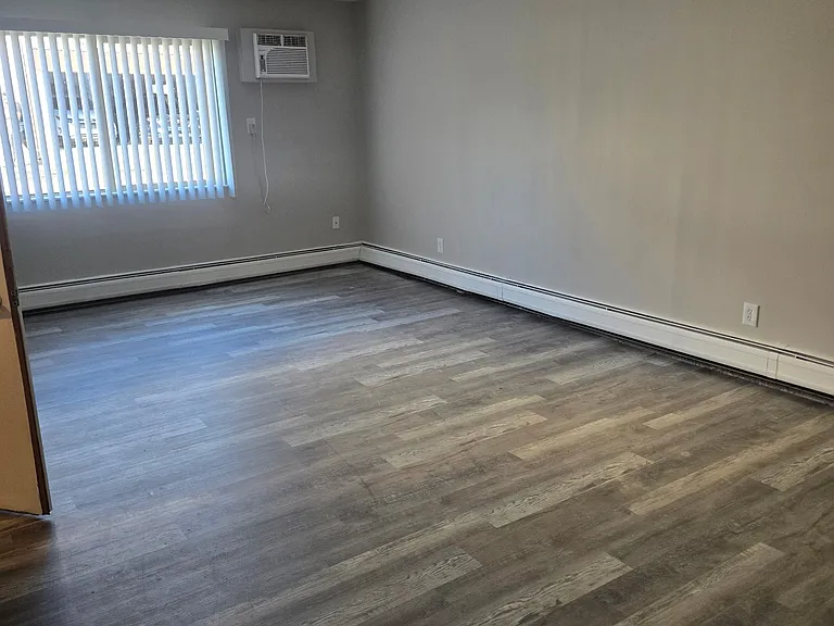 16115 Maple Park Dr #0 — Photo 5