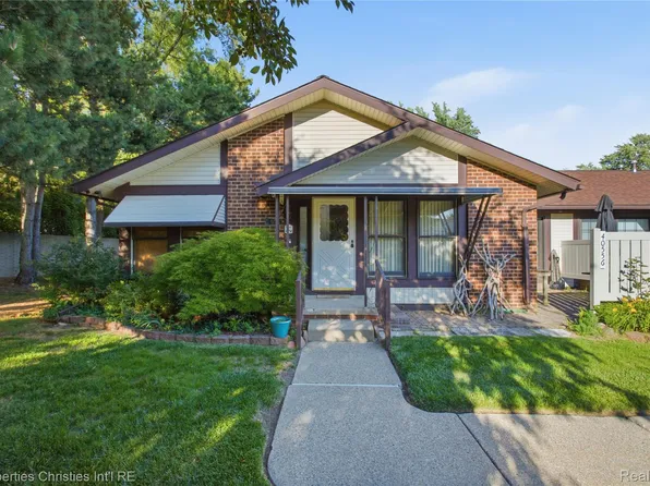 40556 Newport Dr, Plymouth, MI 48170