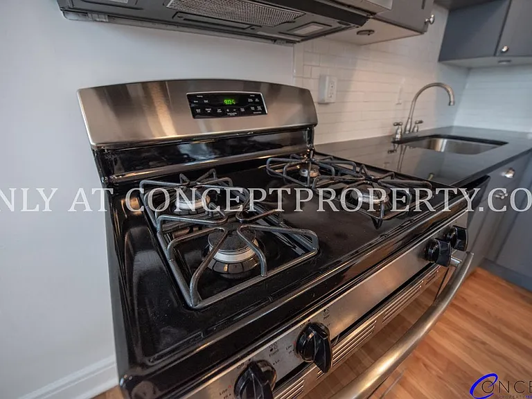 Scarsdale — Photo 30