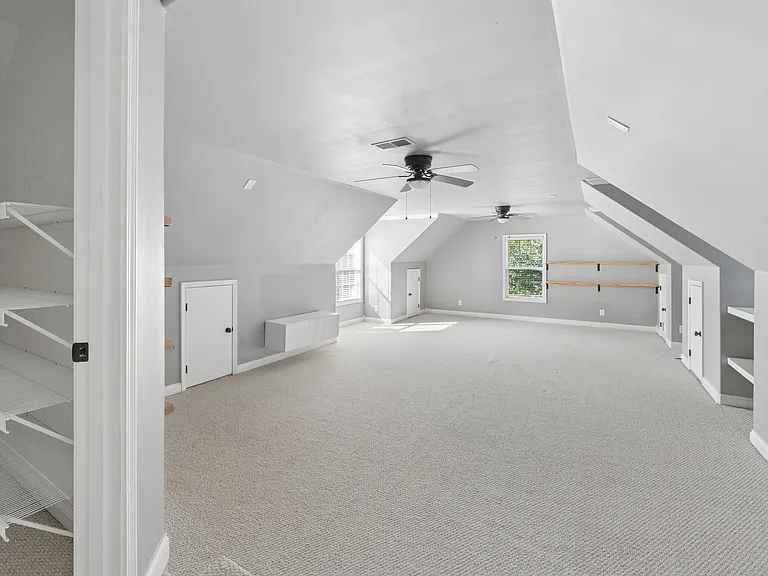4029 Fremantle Cir — Photo 39
