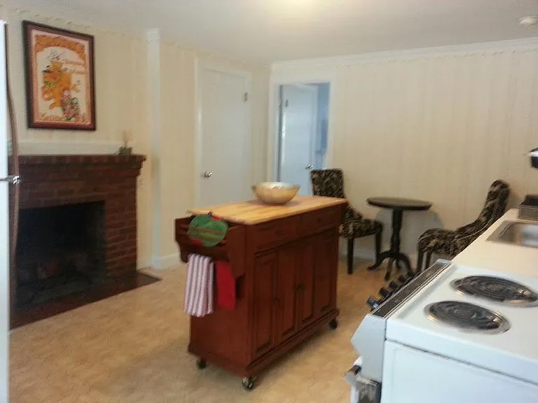 16 Pinckney St #3 — Photo 1