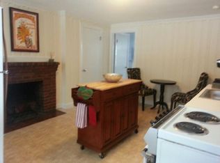 16 Pinckney St #3, Boston, MA 02114