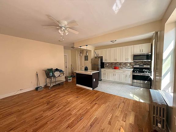 4th image of 60 Clarkson Ave #1Q