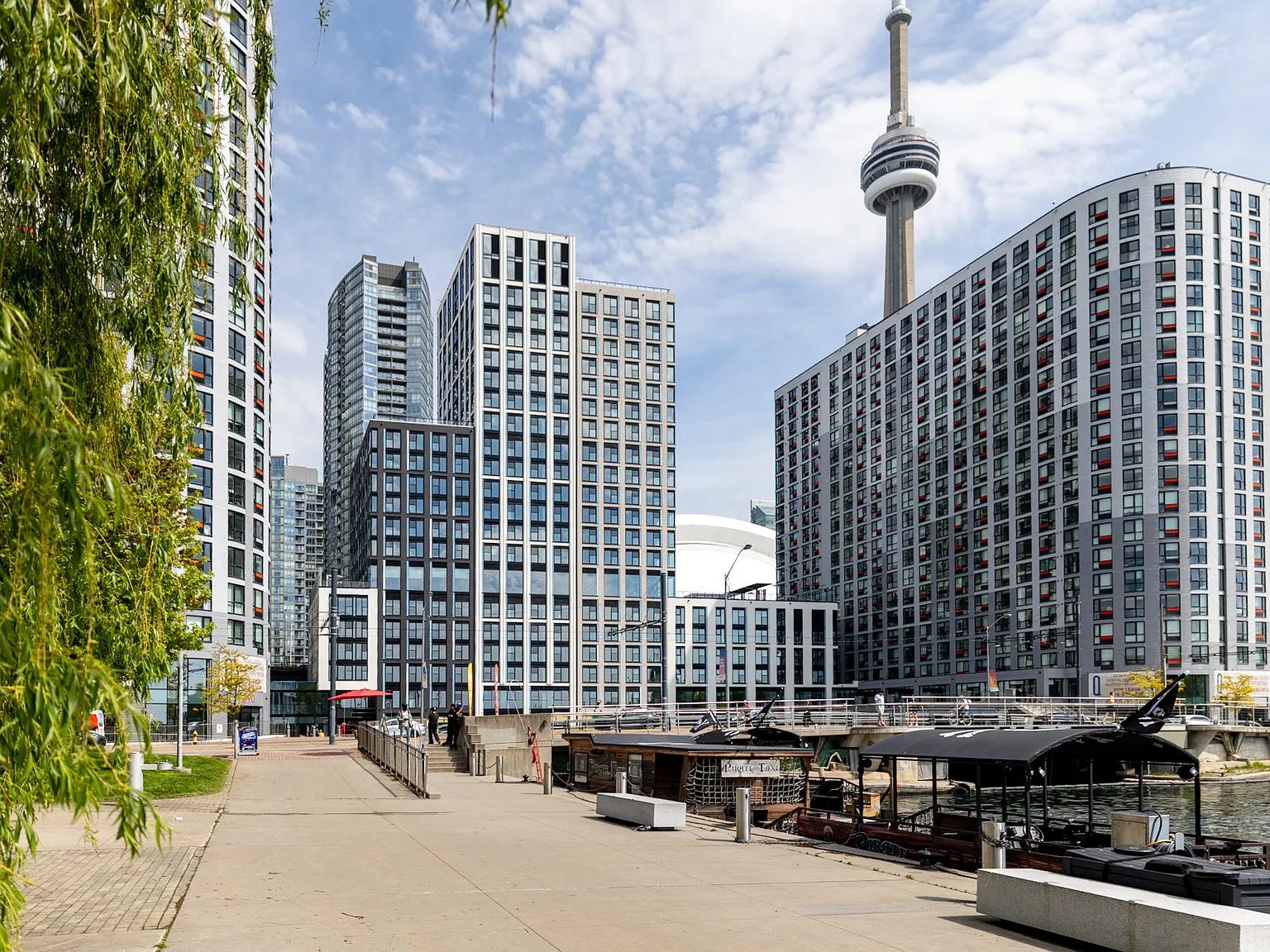 370 Queens Quay West — Photo 4