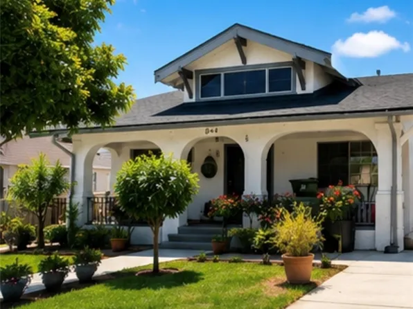 844 W 56th St, Los Angeles, CA 90037