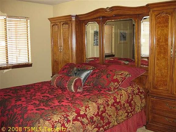 5th image of 7600 N Lake Blvd #5