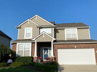 50384 Ashperton Dr, Macomb, MI 48044