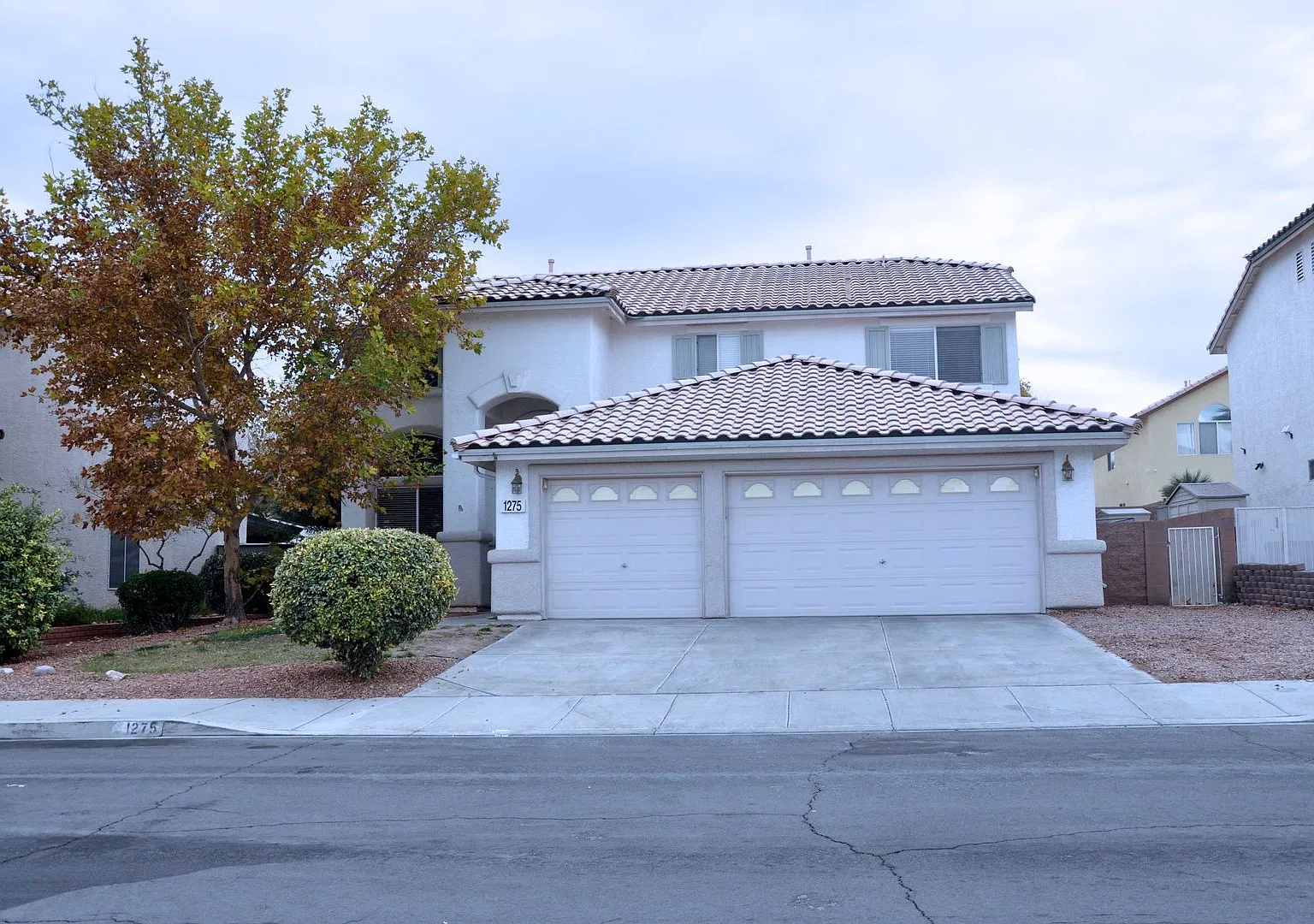 4bd/2.5bath Single Family Home — Photo 2