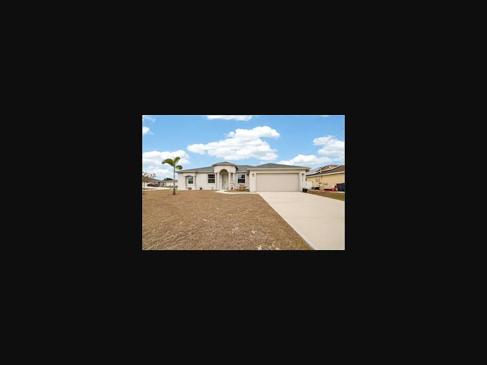 585 SW Jeanne Ave