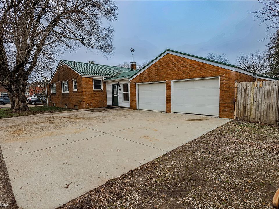 1st image of 704 Schaffer Ct