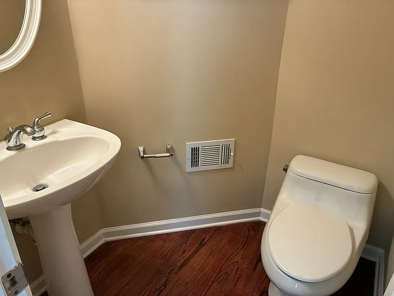 Half a Bathroom between the 1st floor and the basement
