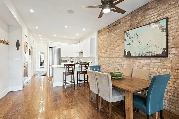 Sold by Compass | media 5