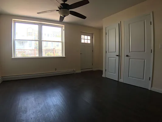 Rented by Movement Realty Group LLC | media 16