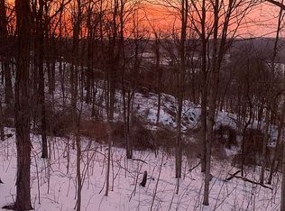 178 Town Hill Rd, Nashville, IN 47448