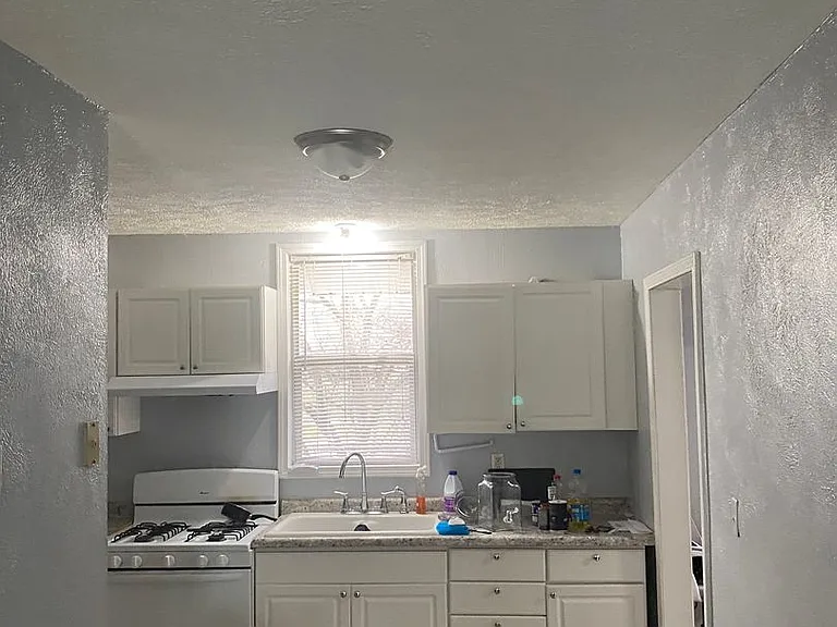 421 S Lake St — Photo 13