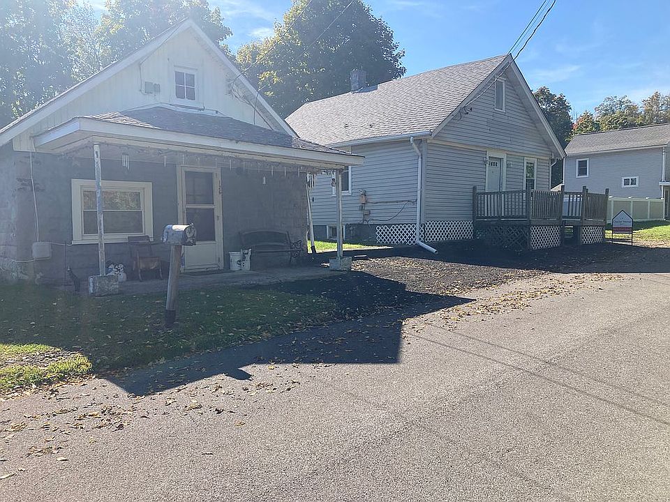 124 and 126 Railroad Ave