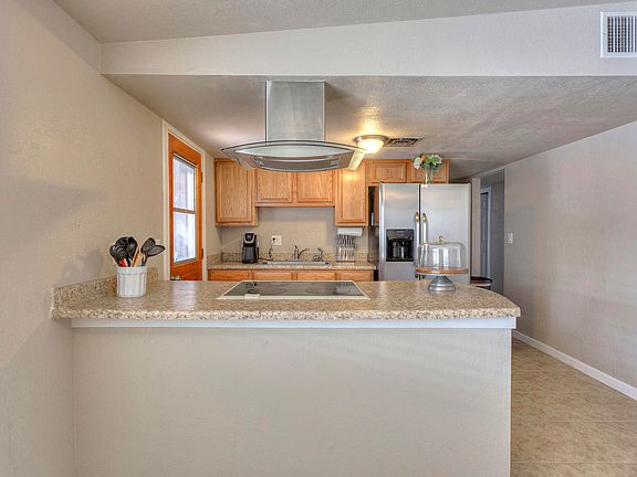 2nd image of 2761 W Canada St