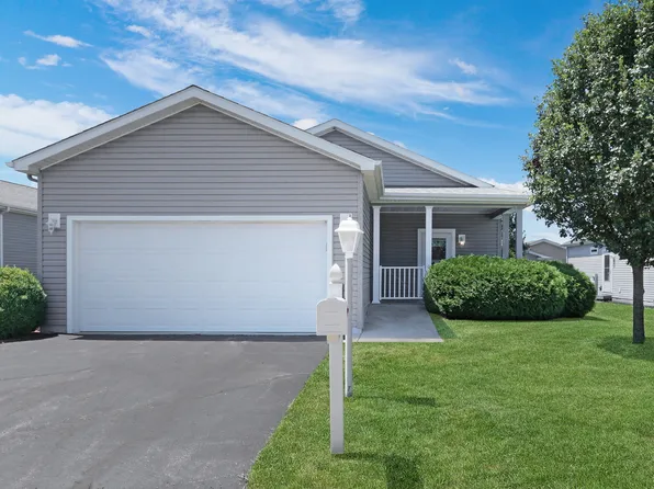 1810 Blue Ribbon Ln, Grayslake, IL 60030