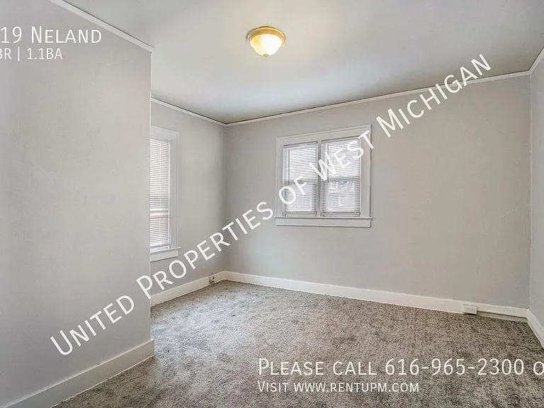 819 Neland Ave SE — Photo 10