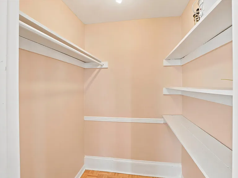 715 Pine St #2 — Photo 1