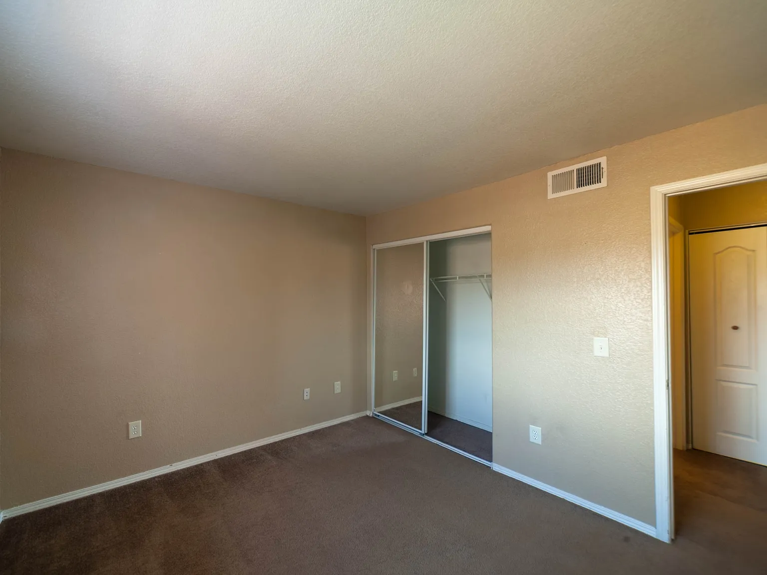 4730 E Craig Rd 2120 - 1 — Photo 3