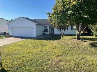 605 E Jackson St, Mulberry, IN 46058