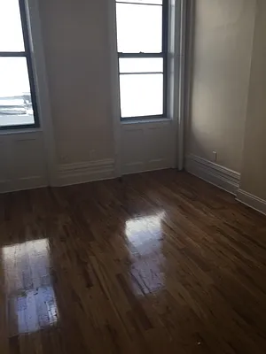 Rented by Upton Realty Group | media 27