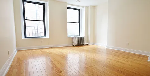 Rented by Manhattan Realty Group