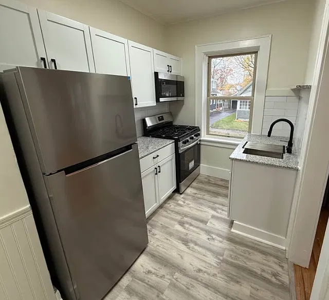 1946 E Main St #7