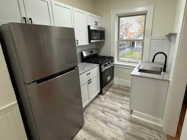 1946 E Main St APT 7, Rochester, NY 14609