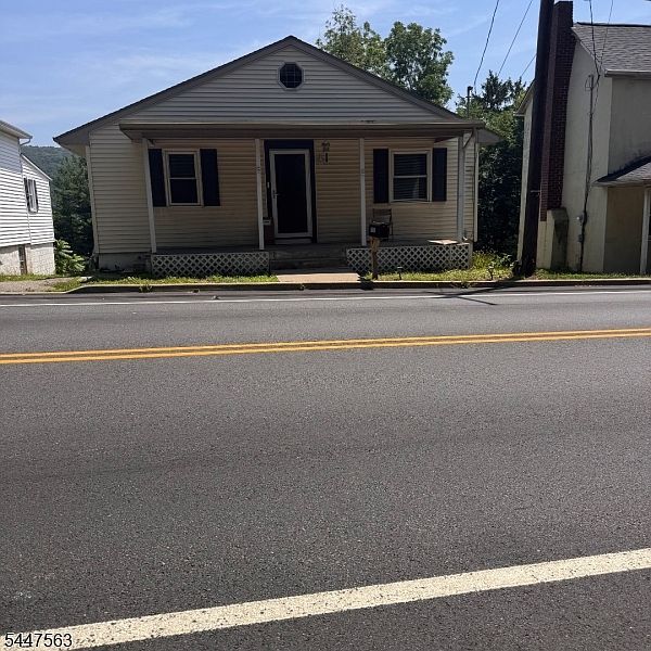 1st image of 2350 Belvidere Rd