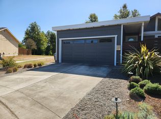 401 Korbel Pl, Santa Rosa, CA 95409