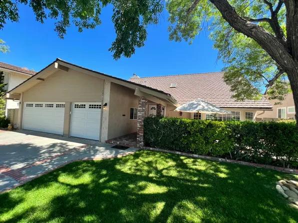 23713 Via Beguine, Santa Clarita, CA 91355
