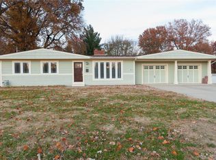 1607 Waverly Dr, Collinsville, IL
