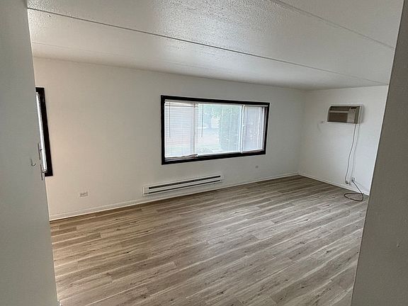4th image of 7305 Circle Ave #101