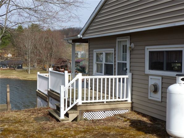 3049 Huggins Rd, Bradford, NY 14815